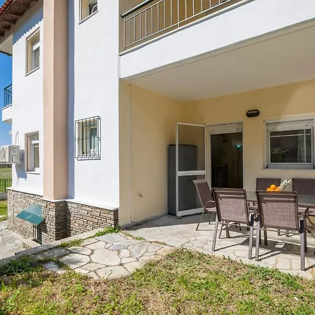 1000 Pine Trees Maisonette *