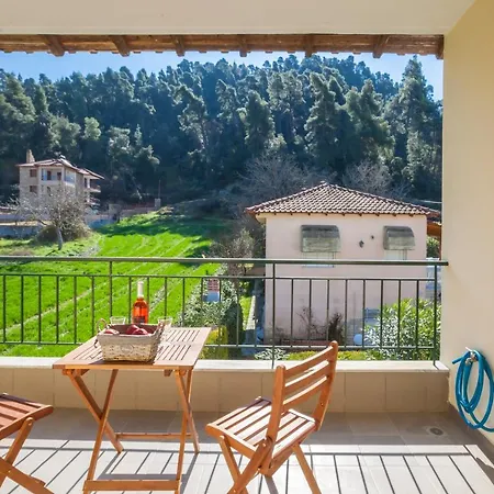 1000 Pine Trees Maisonette *