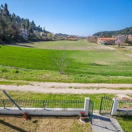 1000 Pine Trees Maisonette *
