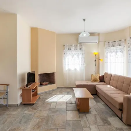 1000 Pine Trees Maisonette